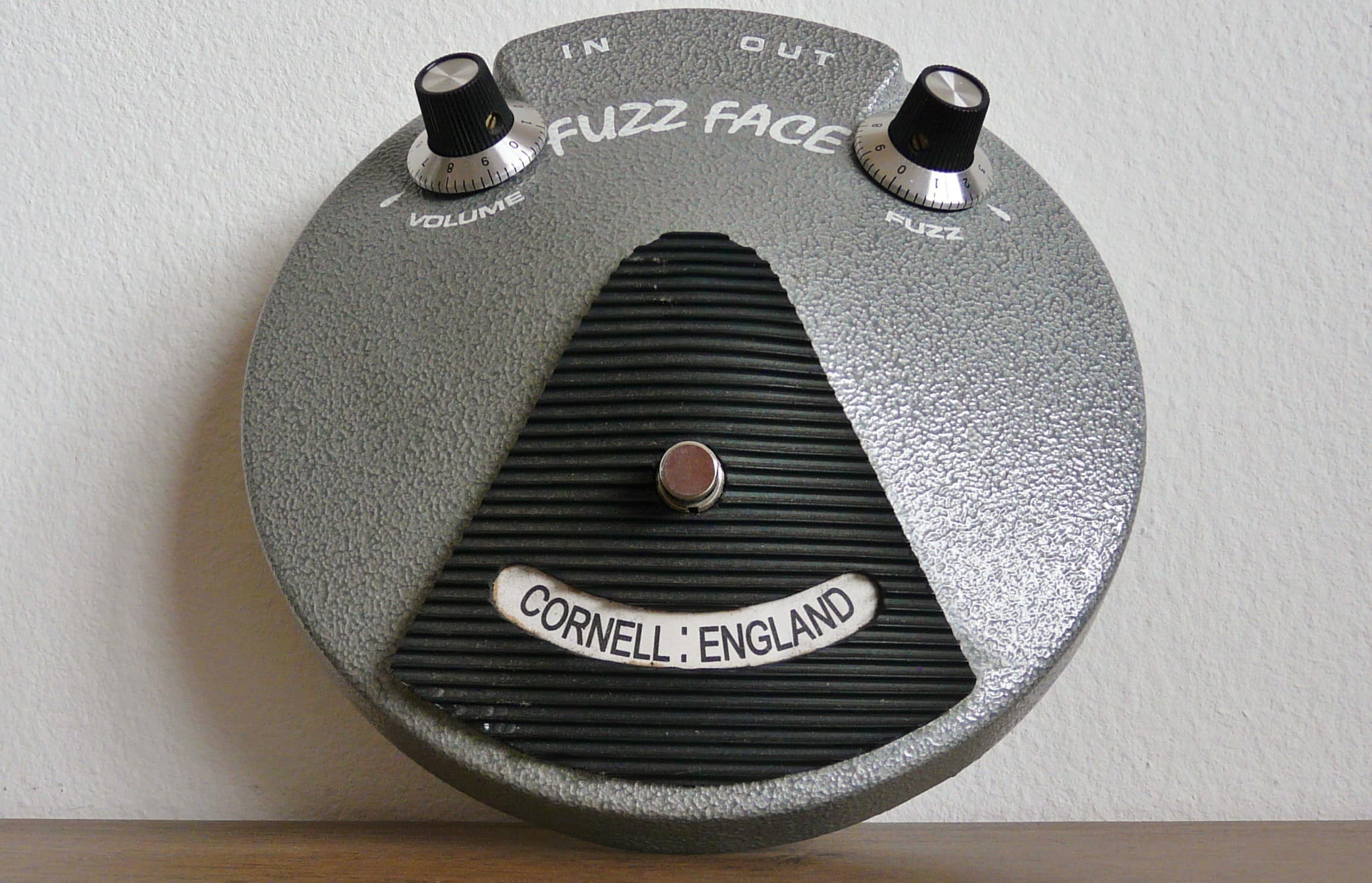 人気が高CORNELL ENGLAND FUZZ FACE / NKT製トランジスタ / ワンオーナー ファズ